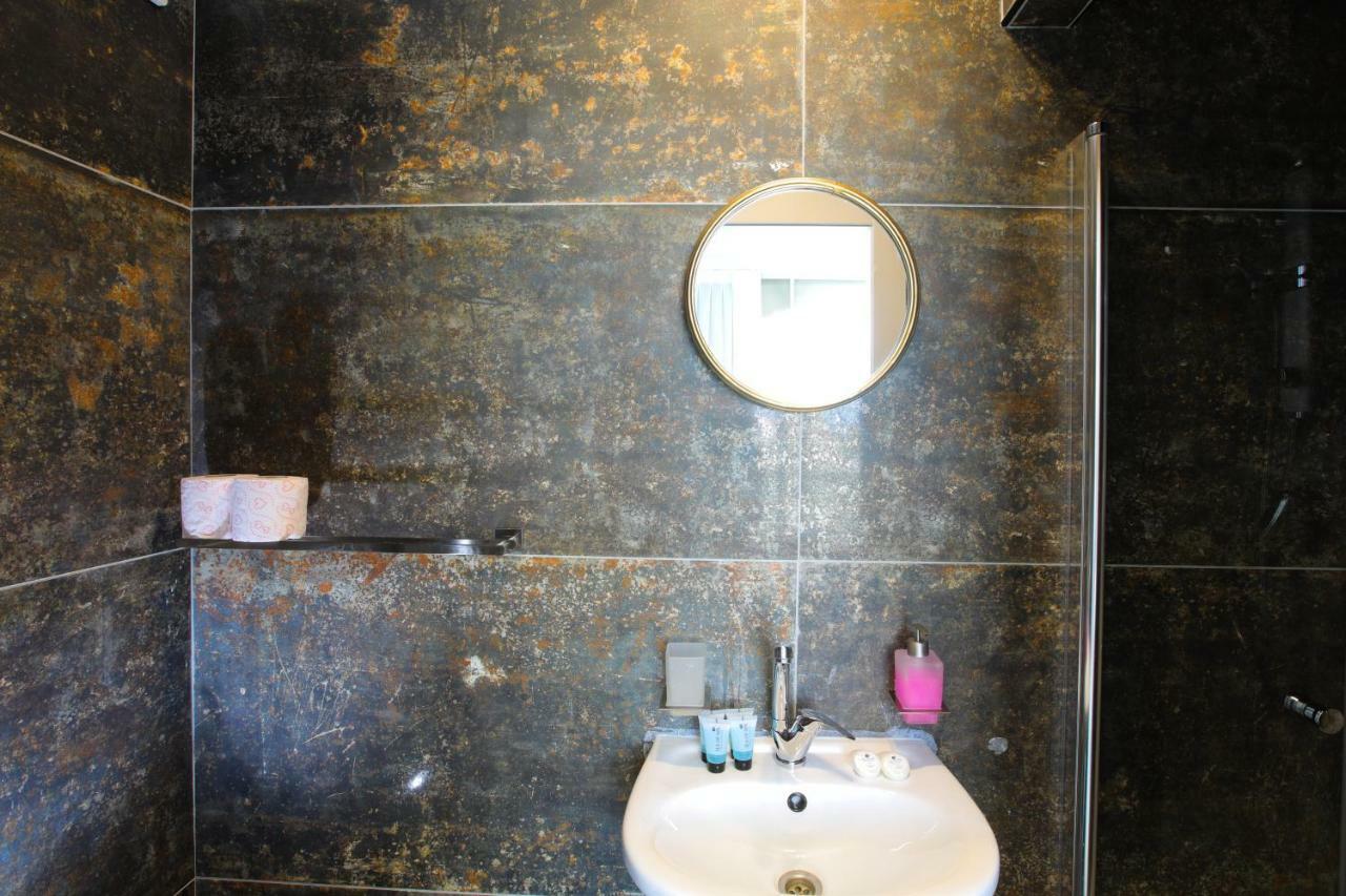 Jaffa Garden Boutique Hotel เทลอาวีฟ ภายนอก รูปภาพ
